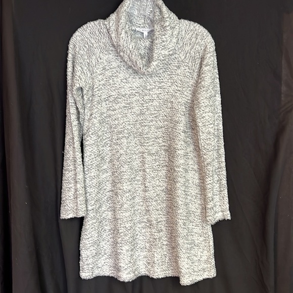 BCBGeneration stretch sweater dress. - Picture 1 of 11